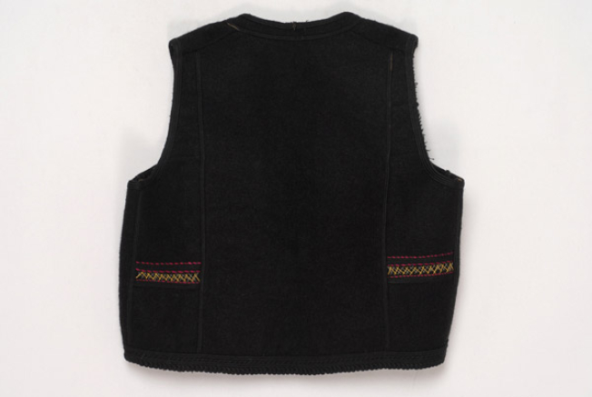 Sleeveless jacket, back