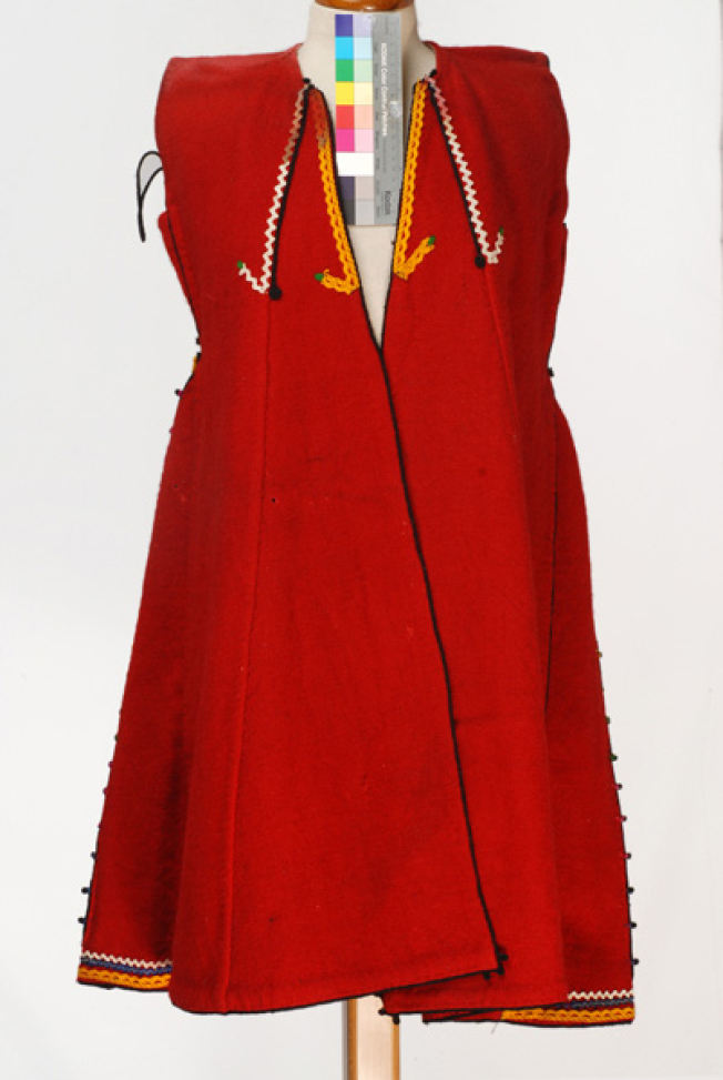 Koutsoumanikos doulamas, sleeveless, fullen wool overcoat