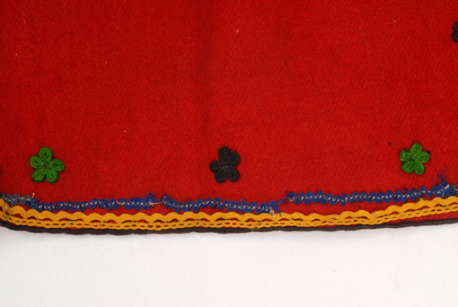 Detail of the applique decoration at the border: purchased elements and klarakia with saligkaria and gaitania