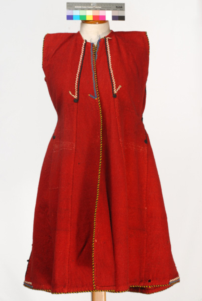 Koutsoumanikos doulamas, sleeveless, fullen wool overcoat