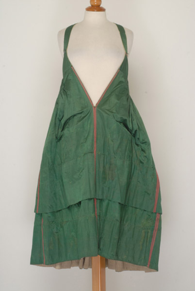 Koutsomaniko, sleeveless satin dress 