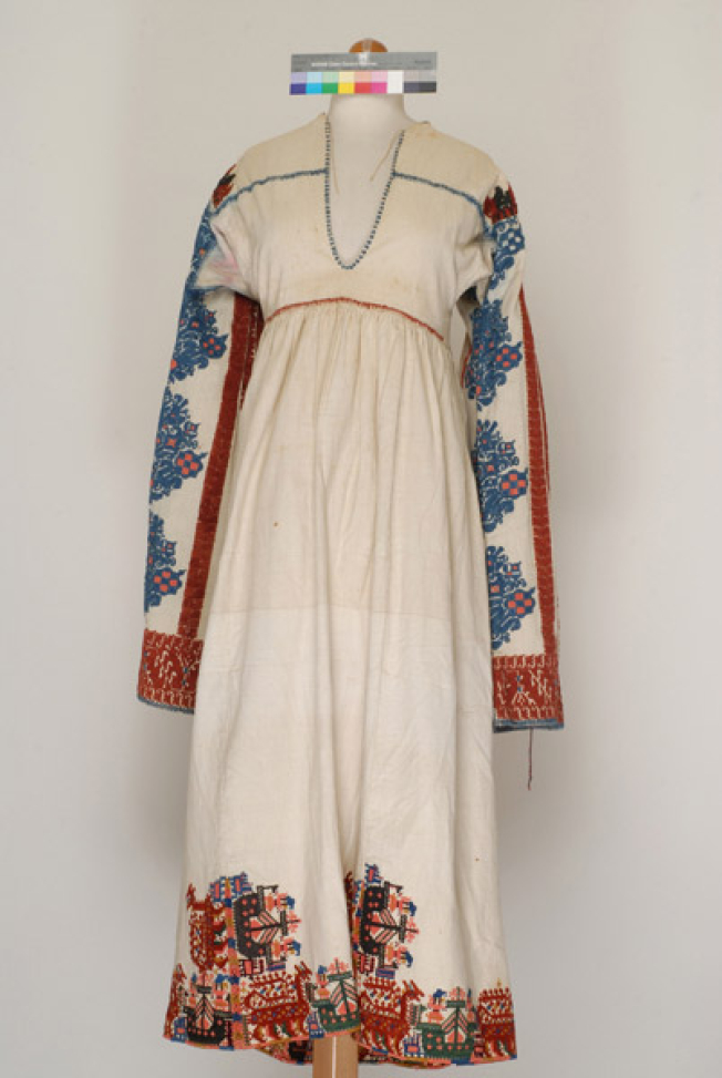Tsoupokamisso with skolopendrata sleeves