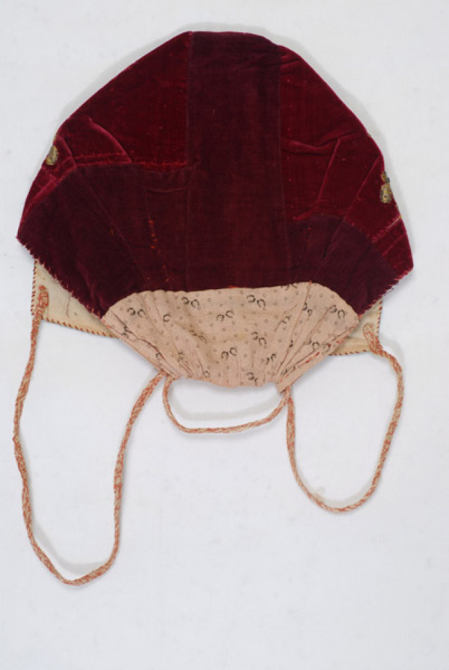 Gold embroidered skoufia, back