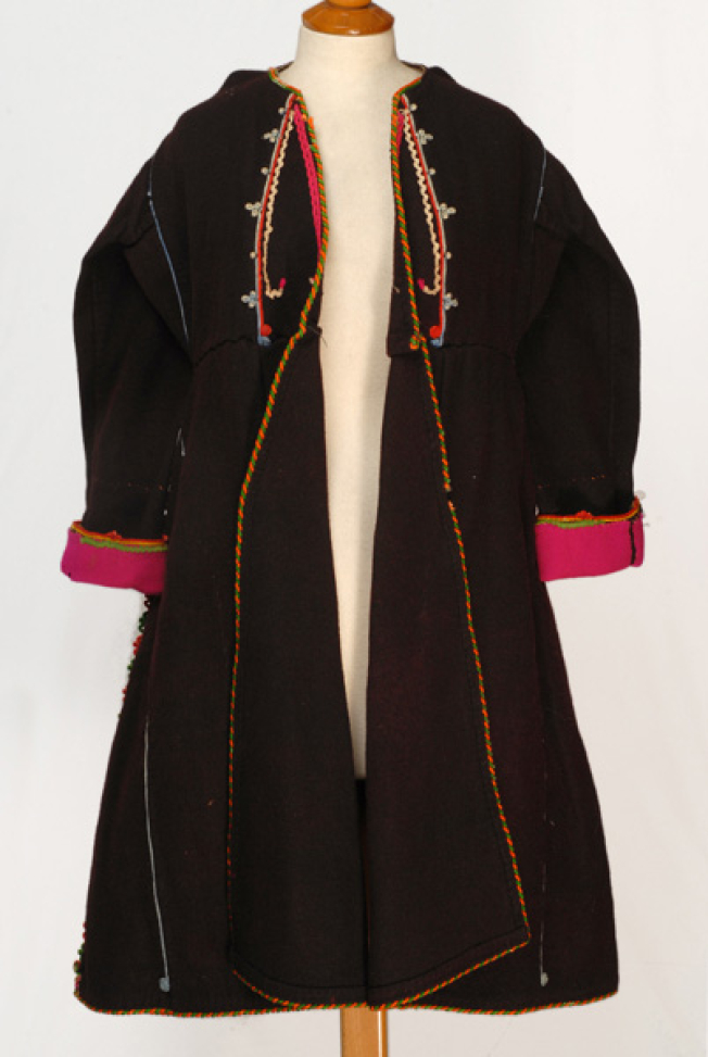 Doulamas, sleeved fullen wool overcoat