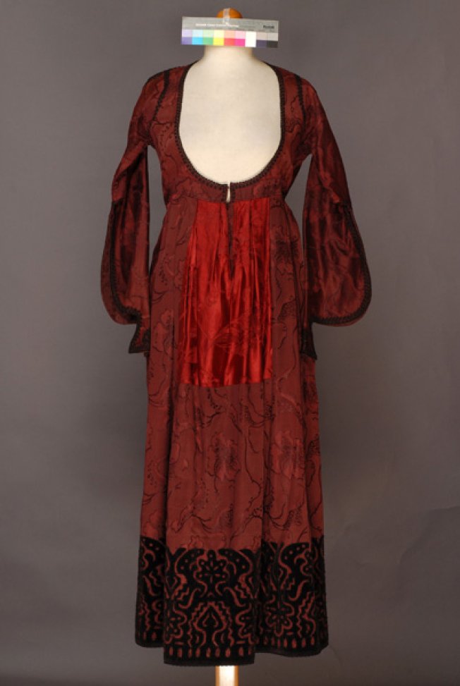 Very long silk foustani (dress) with skin-tight bodice and pleated short-waisted skirt