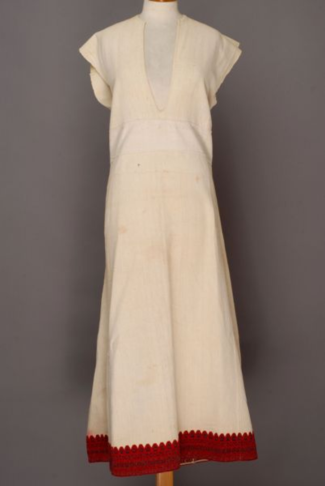 Everyday chemise from Attica, front