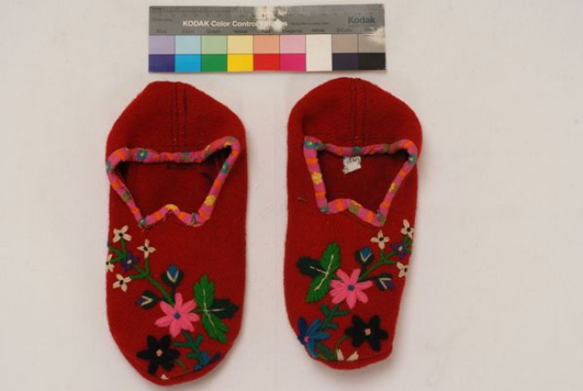 Women's woollen slippers