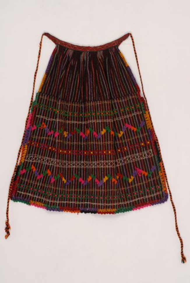 Poditsa or bros'nela, everyday apron