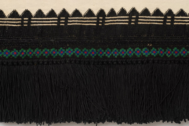 Cotton woven chemise, embroidered with black and coloured silk outradhes 