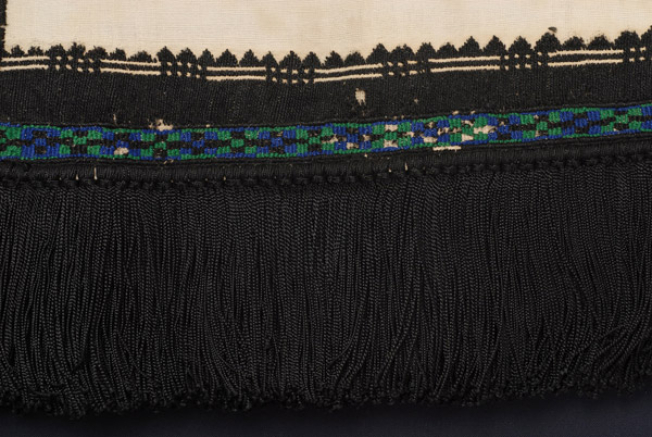 Cotton white chemise embroidered with with black and coloured outradhes