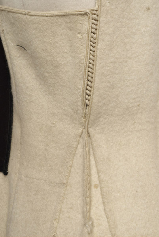 Embroidered joint and kacha
