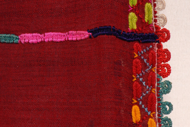 Sleeve, detail of the joint