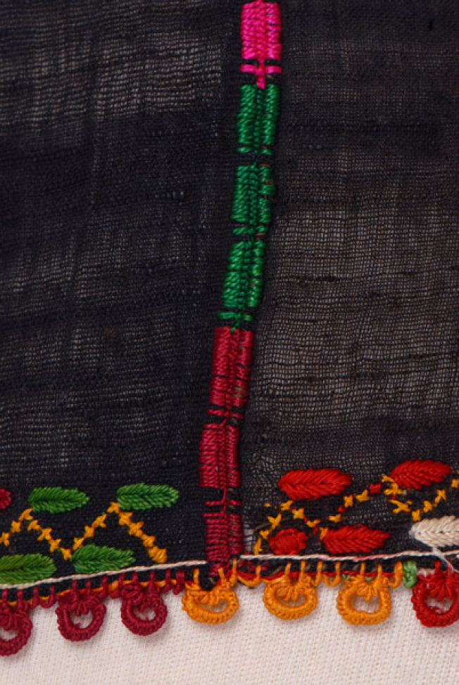 Border, detail of the joint
