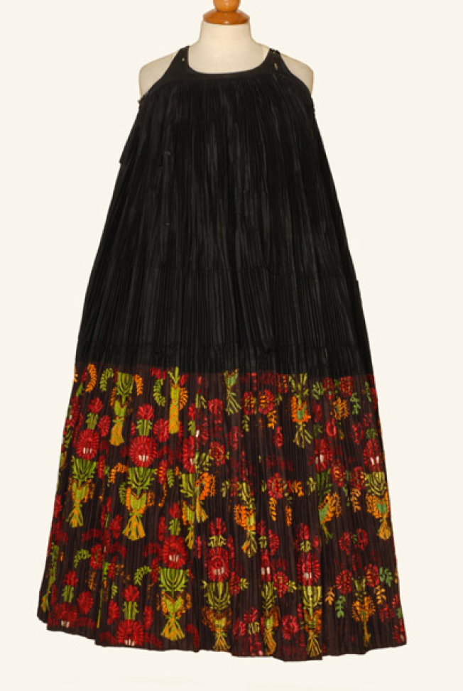 Morko foustani (dress), front