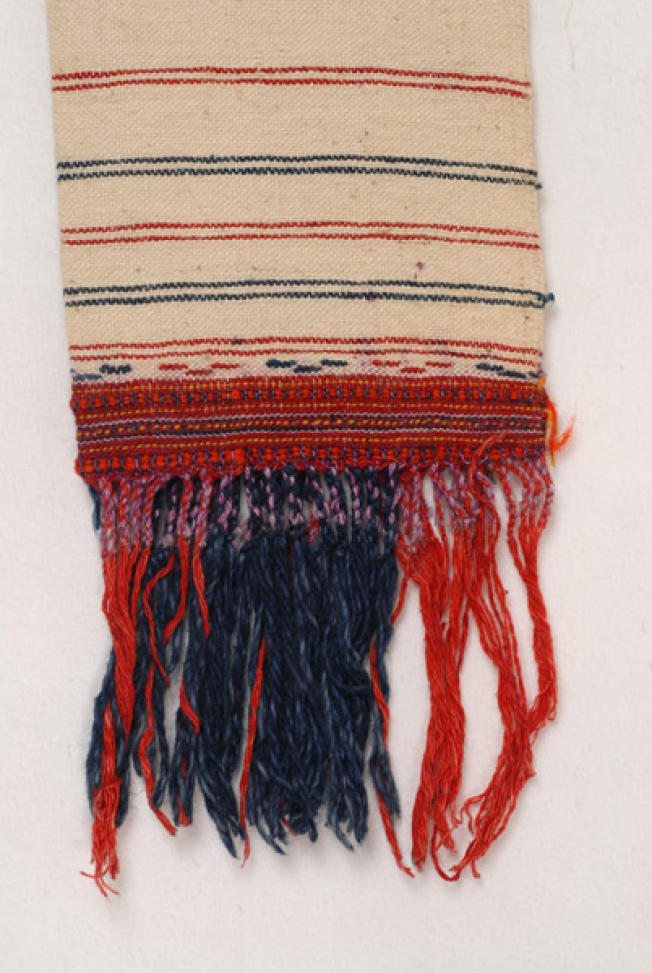 Edge of the towel, detail of the embellished multicoloured decoration
