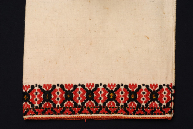Sleeve embroidery