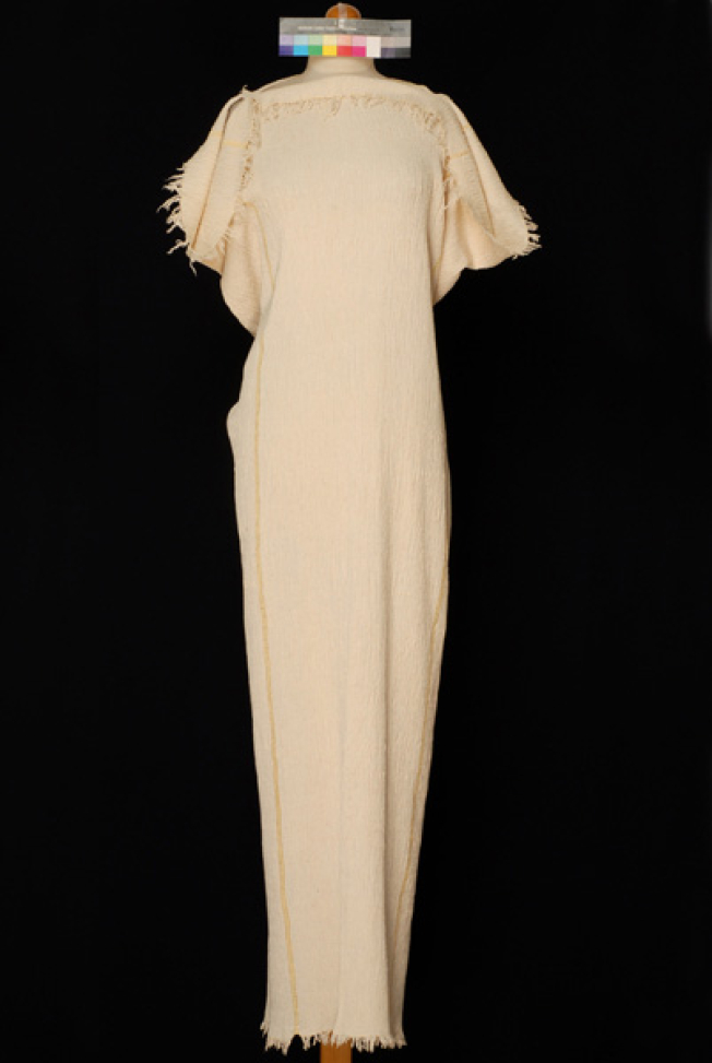 Women's chiton