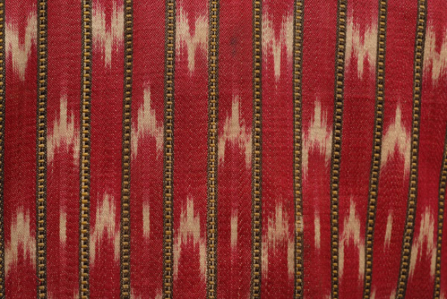 Detail of the decoration, vertical embellished stripes