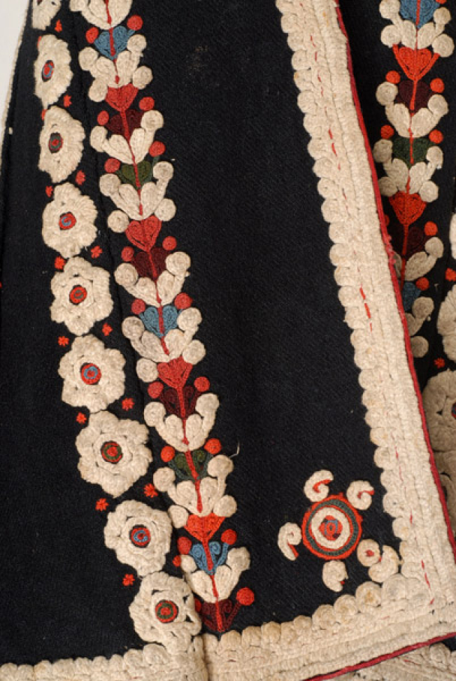 Detail of the decoration at the front panel