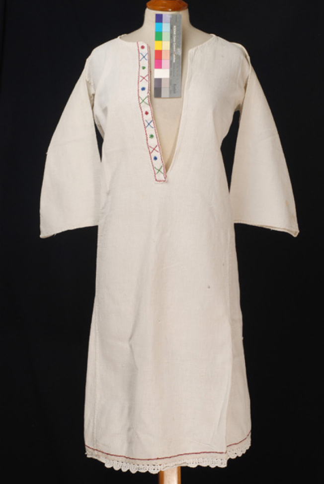 Women's, cotton chemise of the Vlachs
