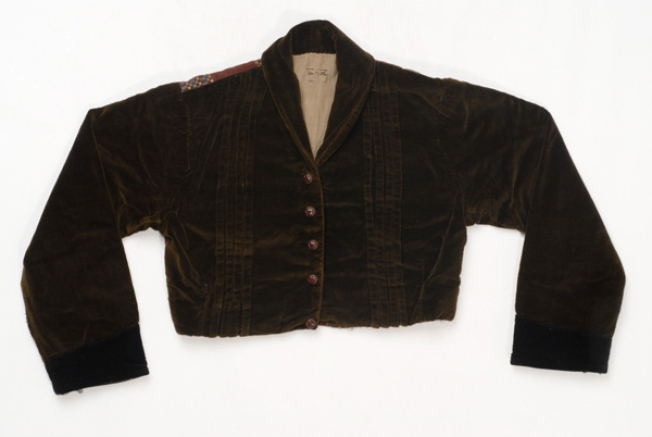 Zipouni, sleeved short jacket made of green velvet