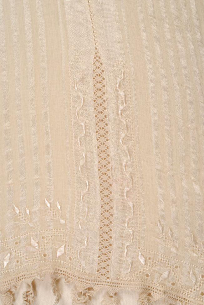 Border, detail of the embroidered joint