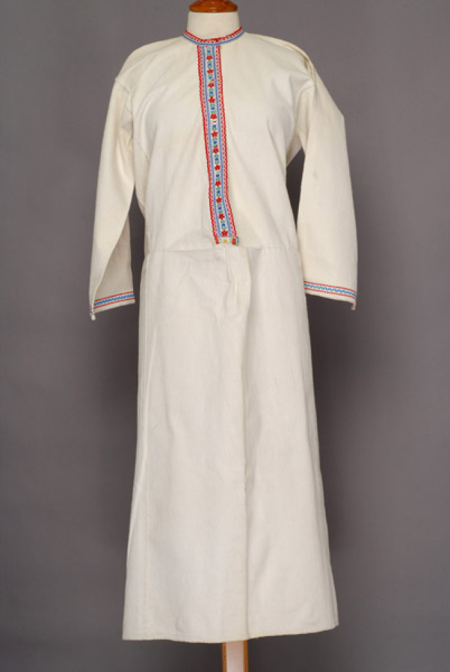 Pokamisa, women's chemise from Karpathos