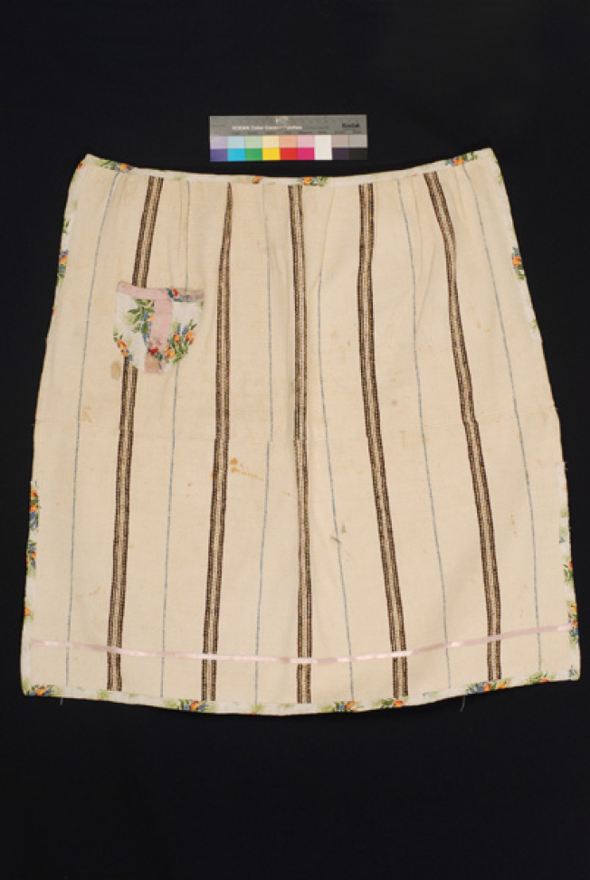 Woollen, handwoven apron
