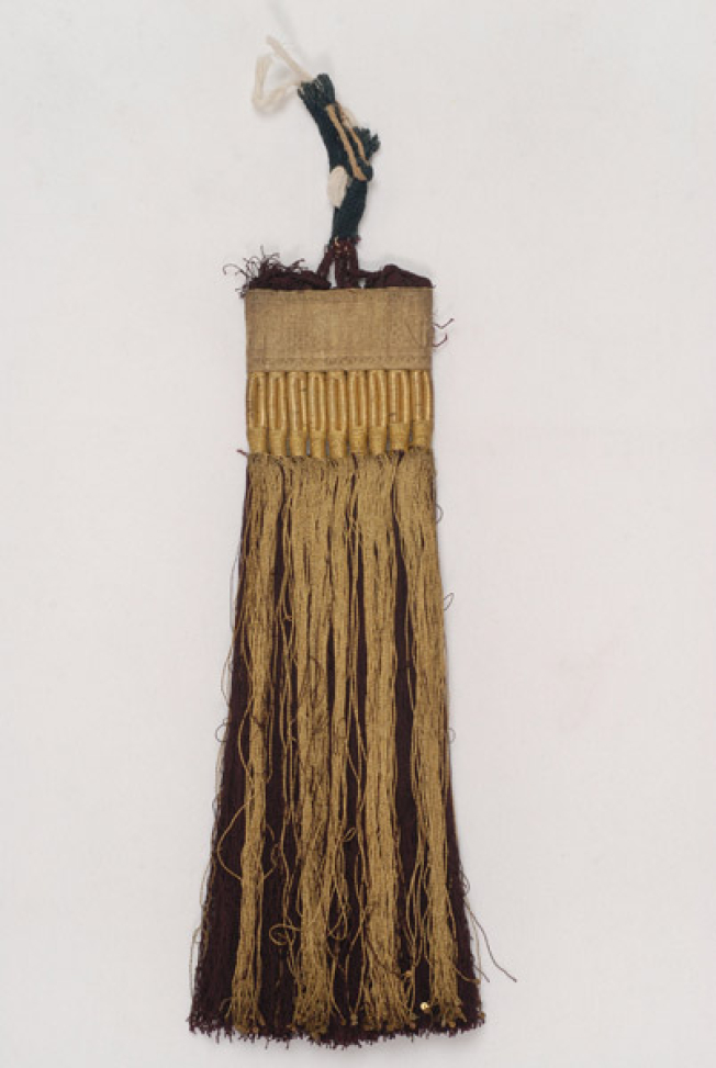 Ornament for the hair, peskoulia