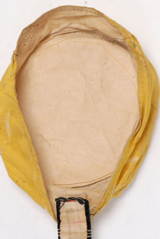 Inner of the skoufia: paper filling