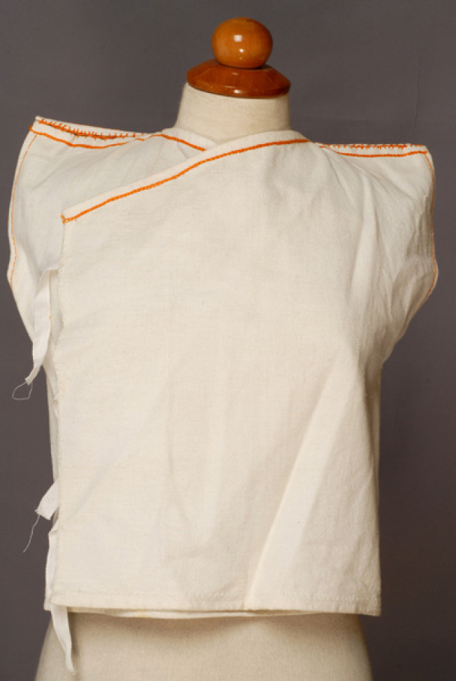 Zipouni, sleeveless double-breasted jacket made of white cotton fabric 