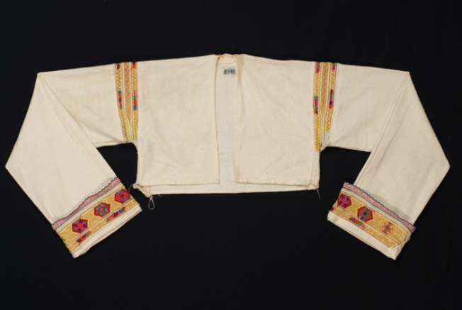 Sleeved bodice from white cotton febric of the loom