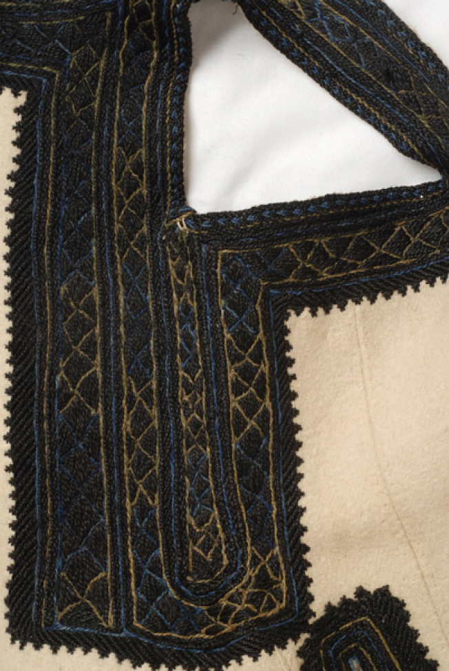 Sigouni from Argolida, side embroidery