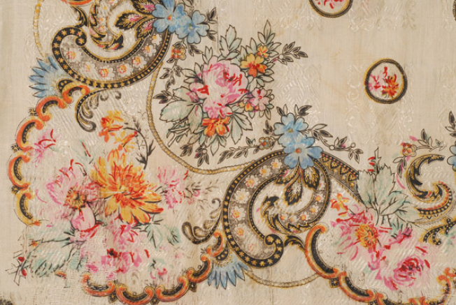 Detail of the decoration of the kerchief