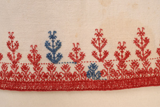 Embroidery of the border, detail 