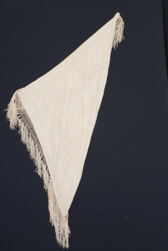 Triangular folding of the spaleto