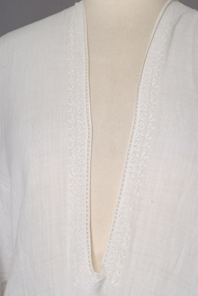 Embroidery of the plastron