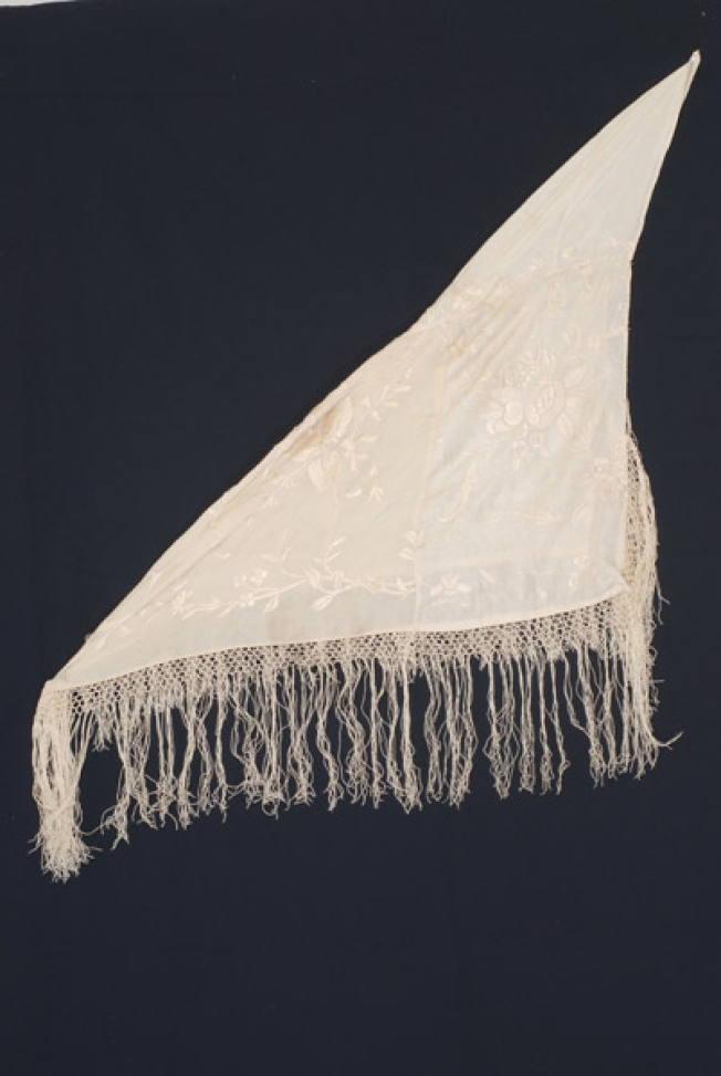 Triangular folding of the spaleto