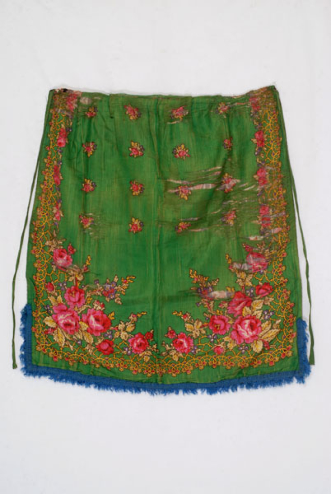 Silk apron with printed decoration