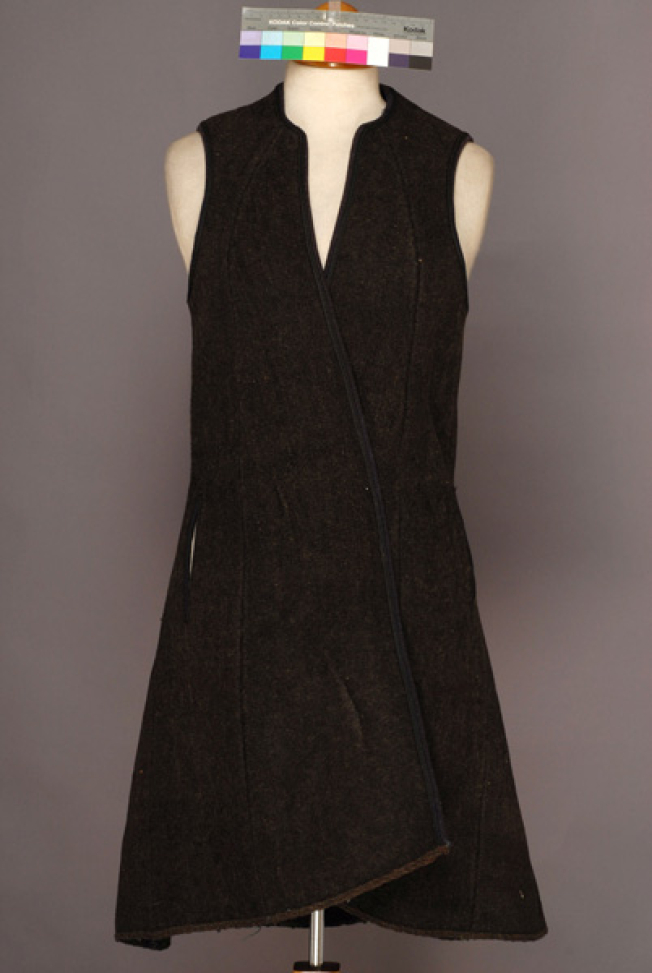 Klasniki, women's, sleeveless, festive overcoat