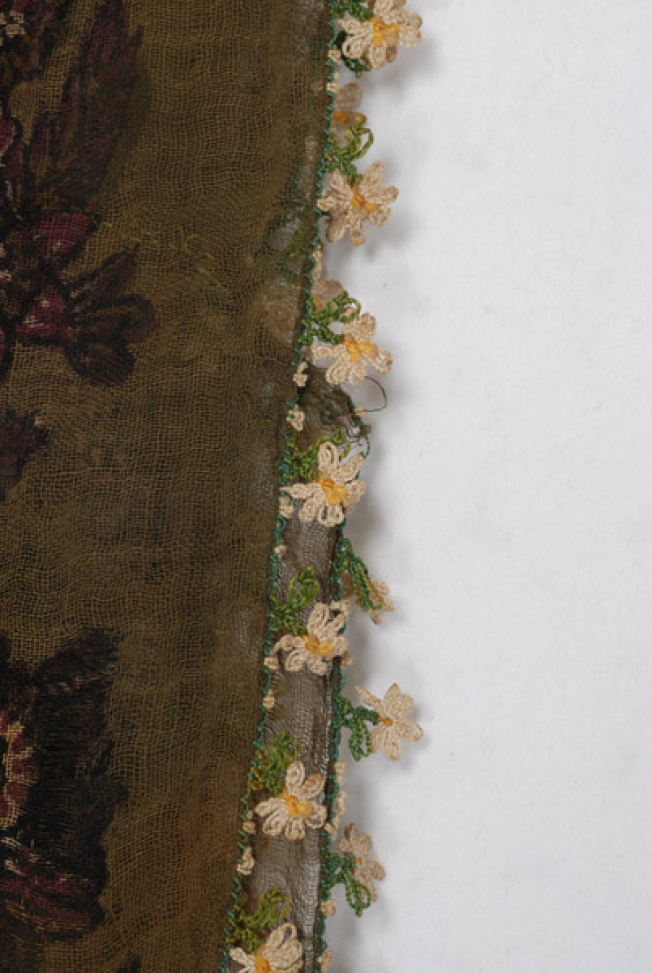 Head kerchief end with pipilla