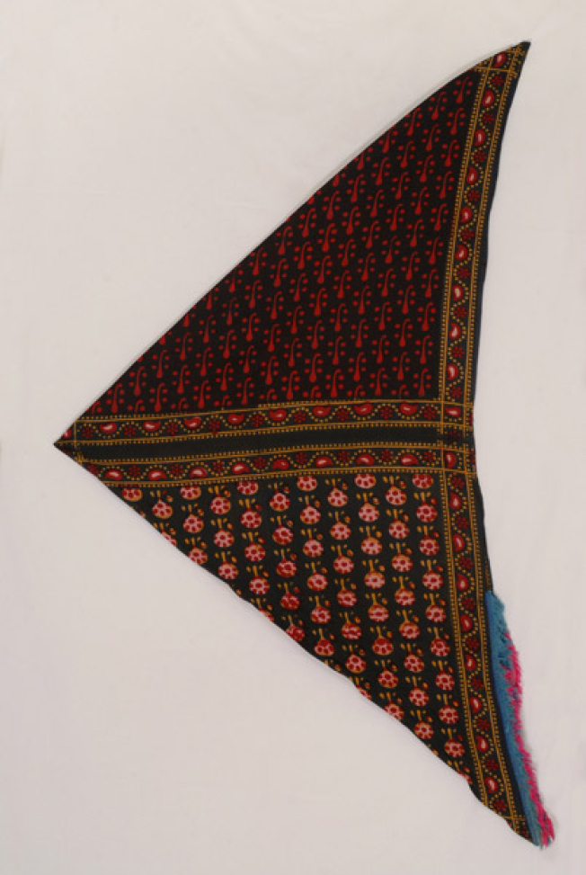 Mag(ou)lika, printed head kerchief