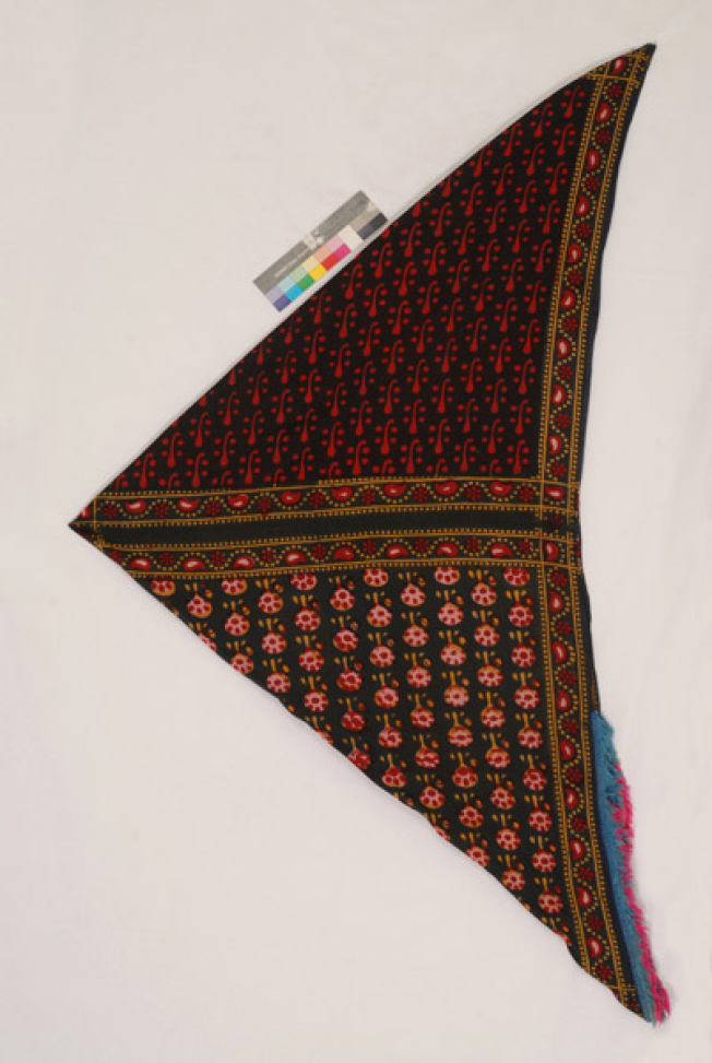 Mag(ou)lika, printed head kerchief