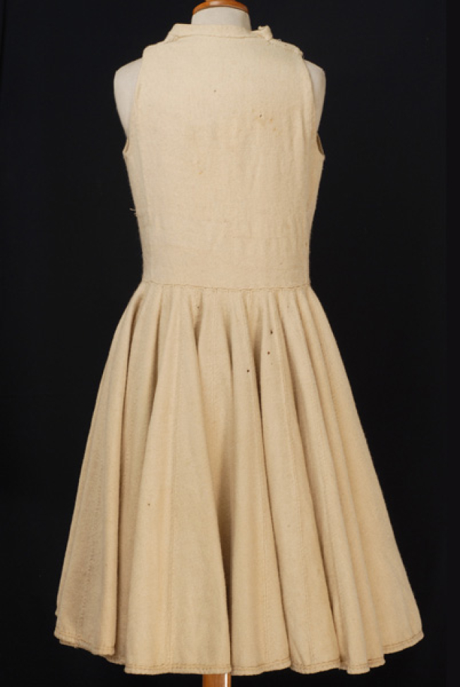 Kontosia or foustanela, back