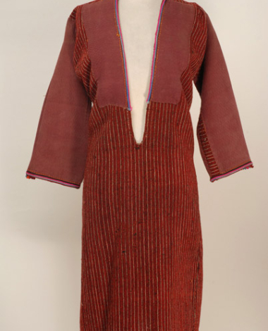 Tserna chalatza, woollen, sleeved , everyday foustani (dress)