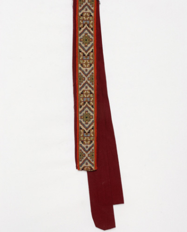 Tsouber(i, embroidered head band, accessory of koukounta, the headdress from Asvestochori