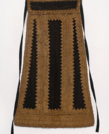 Sarakatsana chrysi (gold), karagounian gold embroidered bridal apron made of black felt 