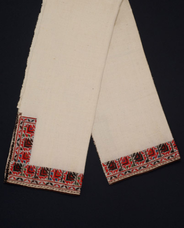Pair of uncut sleeves for koumiss' orozoune