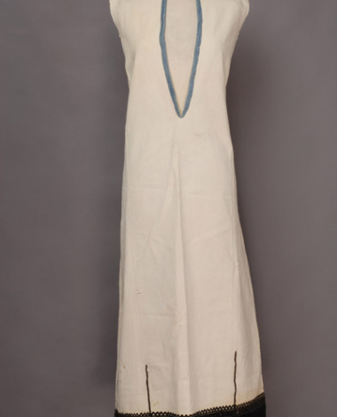 Cotton white chemise embroidered with black woollen threads