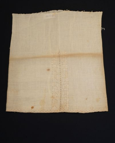 Lower part of the sleeve of a woman's chemise